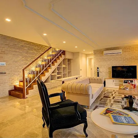 וילה Sleeps 8 T693934 קלקן